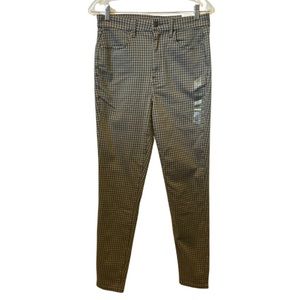 American Eagle Women’s patterned Black and Gray skinny fit pants